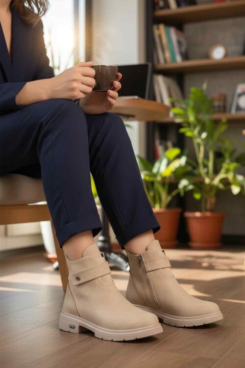 Bej Nubuk Kürklü Kaymaz Soğuğa Dirençli Kadın Bot PC-55336 Z