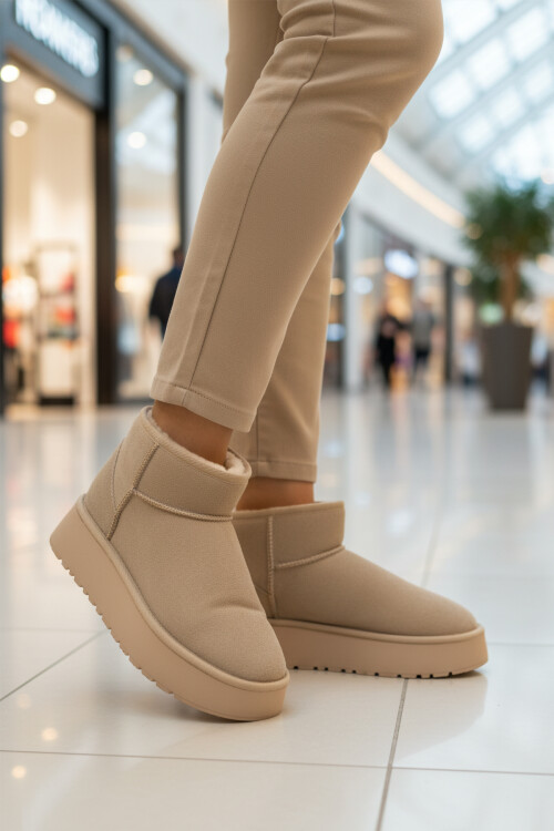 Bej İçi Kürklü Soğuğa Dirençli Kadın Bot U-400 Z