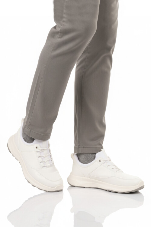 Beyaz Elastik Bağcıklı Hafif Cilt Erkek Casual Ayakkabı 460 M