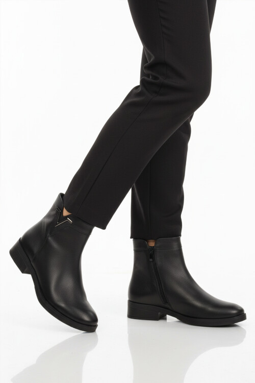 Siyah Hakiki Deri İçi Polarlı Kaymaz Kadın Bot 21893-1 Z