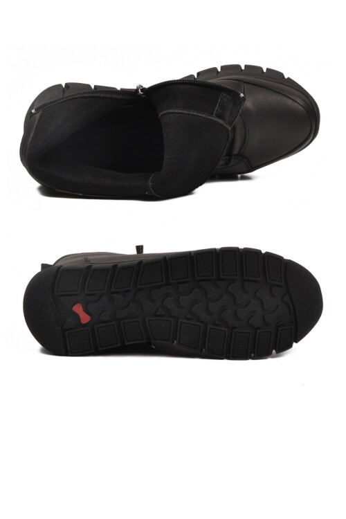 Siyah Hakiki Deri İçi Polarlı Kaymaz Fermuarlı Kadın Bot 3910 Z