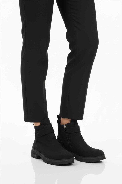 Siyah Nubuk Kürklü Kaymaz Soğuğa Dirençli Kadın Bot PC-55336 Z