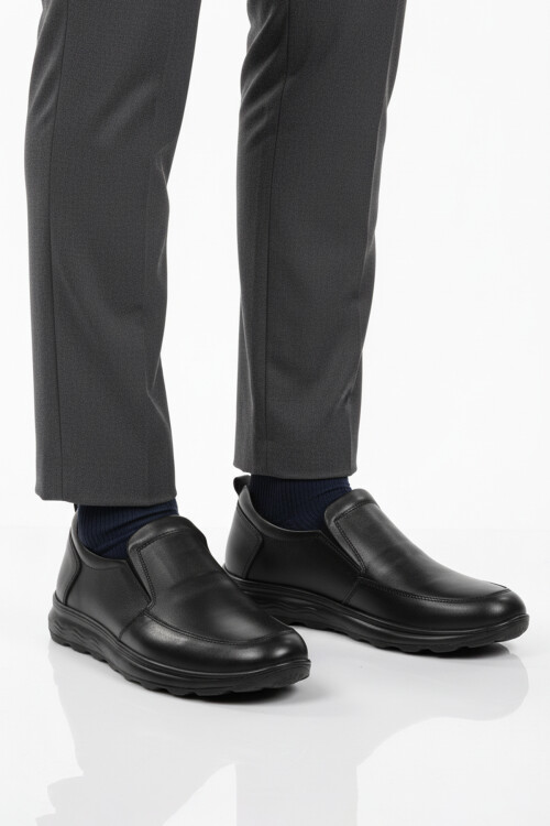 Siyah Hafif Bağcıksız Erkek Casual Ayakkabı 1612 M