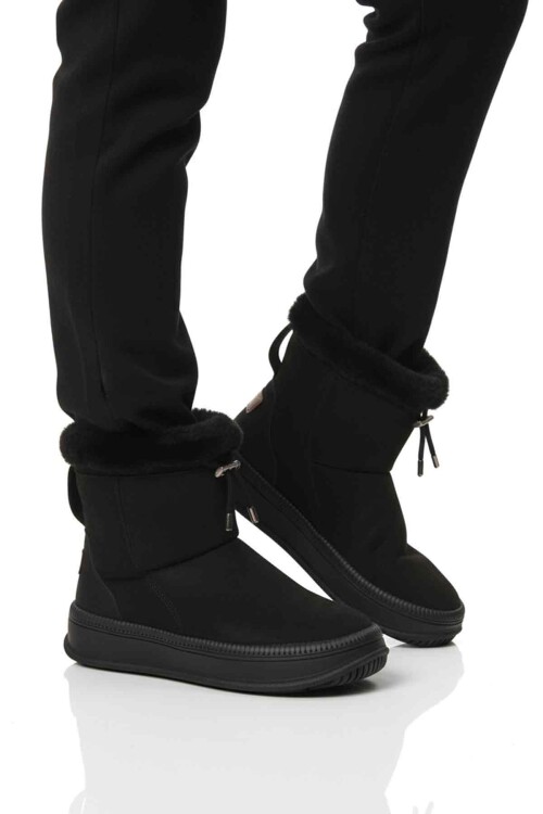 Siyah Kürklü Kaymaz Soğuğa Dirençli Kadın Bot 25003 Z