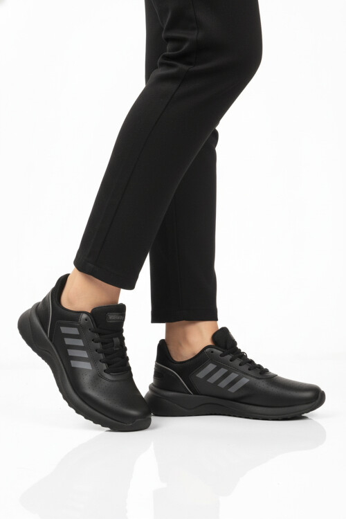 Siyah Bağcıklı Hafif Esnek Unisex Spor Ayakkabı Nereus G