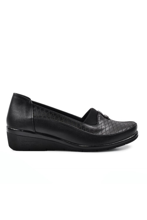 حذاء كاجوال نسائي تشريحي أسود 128 Z