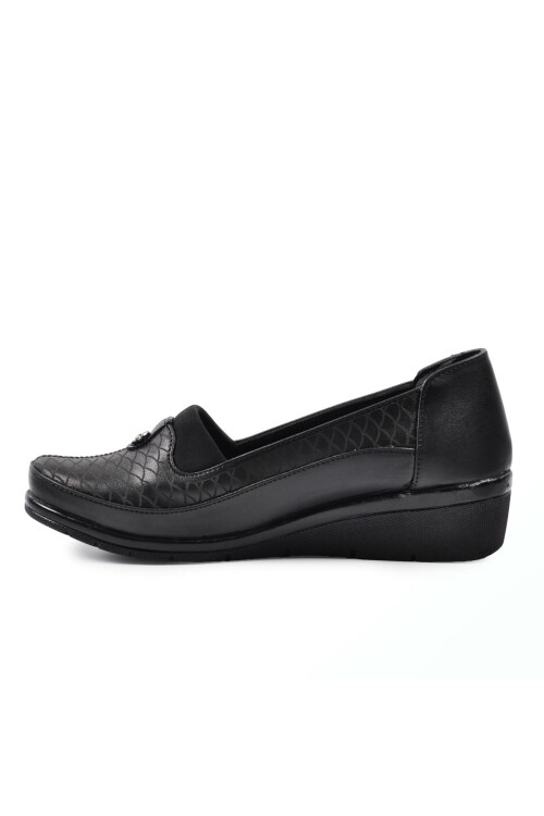 حذاء كاجوال نسائي تشريحي أسود 128 Z