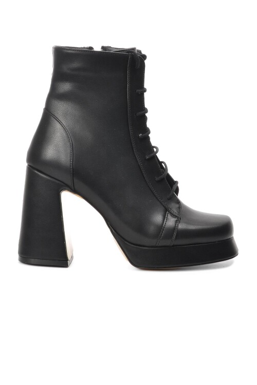 حذاء نسائي أسود K02 Z