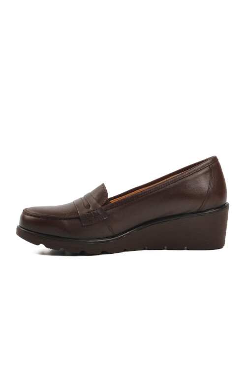 حذاء كاجوال نسائي بني 04067 Z