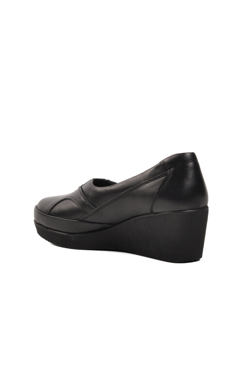 Siyah Hakiki Deri Anatomik Kadın Casual Ayakkabı 105-24K Z