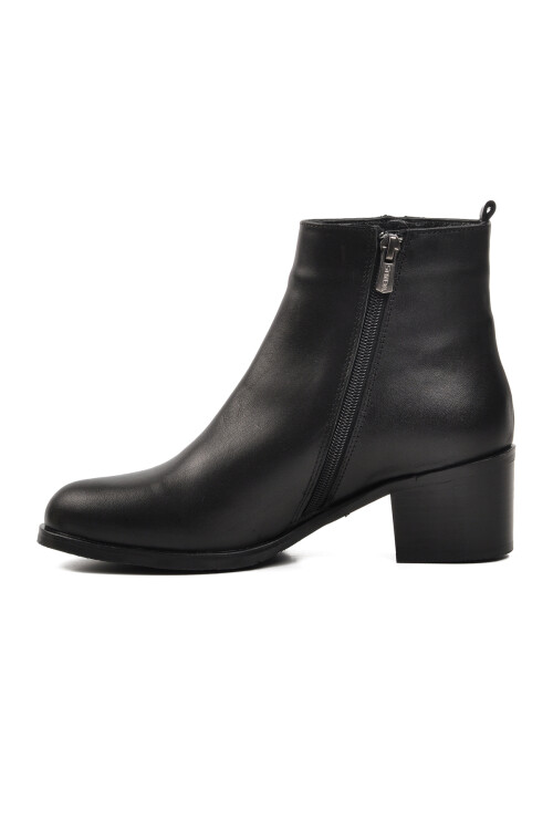 حذاء نسائي أسود 1950910K Z