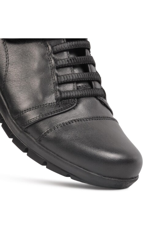 Siyah Hakiki Deri Kadın Günlük Ayakkabı 39-24K Z