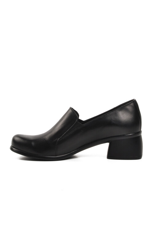 حذاء كاجوال نسائي أسود 44265 Z