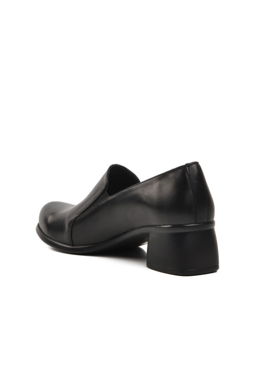 حذاء كاجوال نسائي أسود 44265 Z