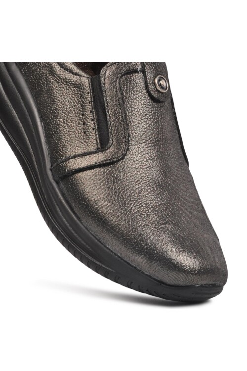 حذاء نسائي كاجوال تشريحي من الجلد الطبيعي من Çelik Florya 8628 Z