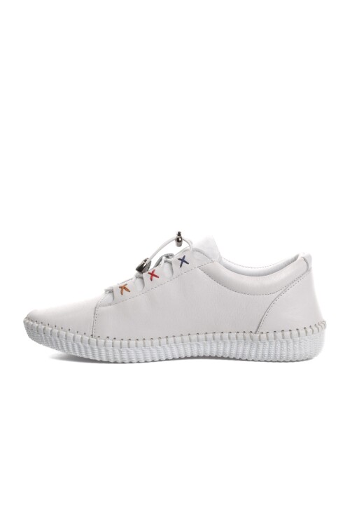 حذاء كاجوال نسائي تشريحي من الجلد الطبيعي باللون الأبيض 9035 Z