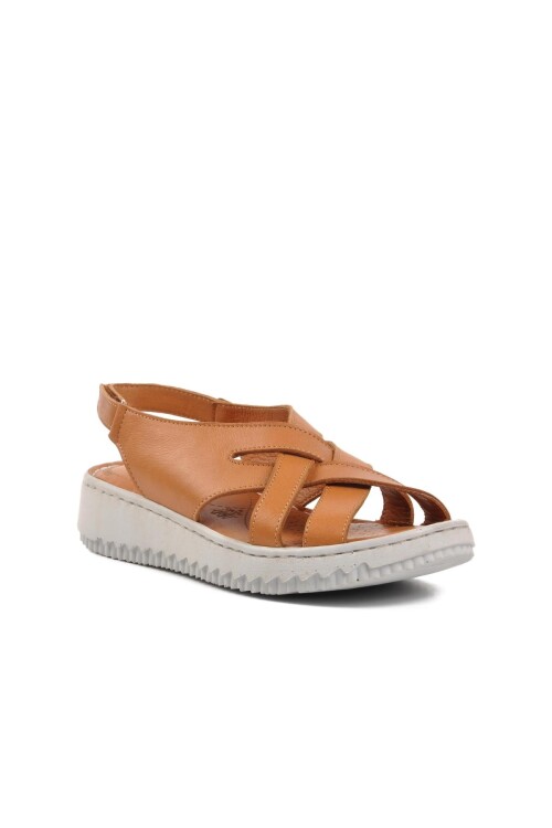 صندل نسائي من الجلد الطبيعي باللون البني 9261 Z
