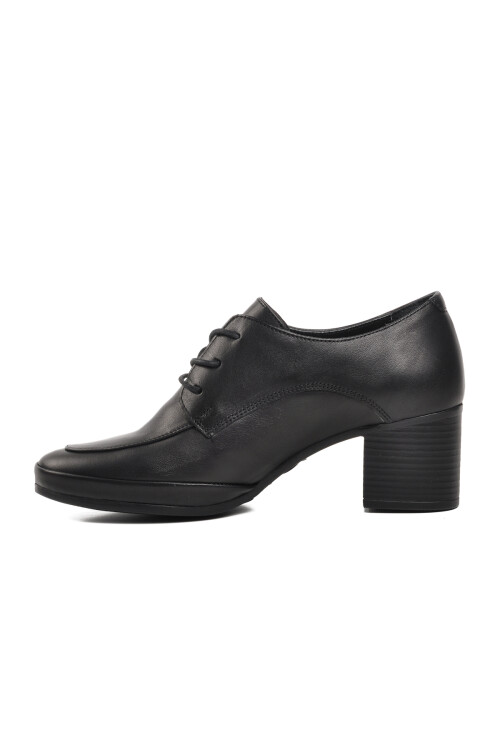 حذاء نسائي أسود بكعب عالٍ 1911940K Z