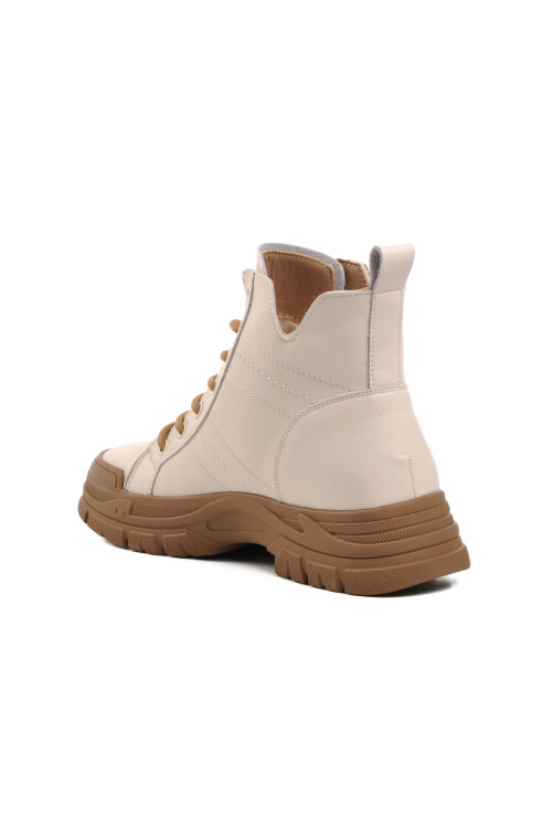 gujaحذاء نسائي من الصوف البيج من الداخل 23K310-14 Z