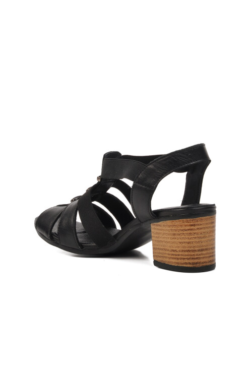 صندل نسائي أسود بكعب عالٍ 1857227Y Z