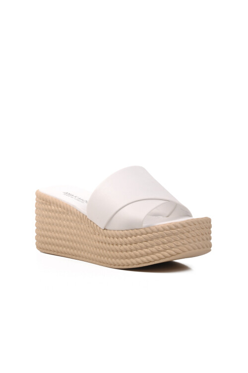 White Womens Slippers 339050 Z