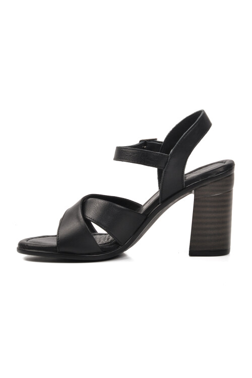 Siyah Hakiki Deri Kadın Topuklu Sandalet 9760 Z