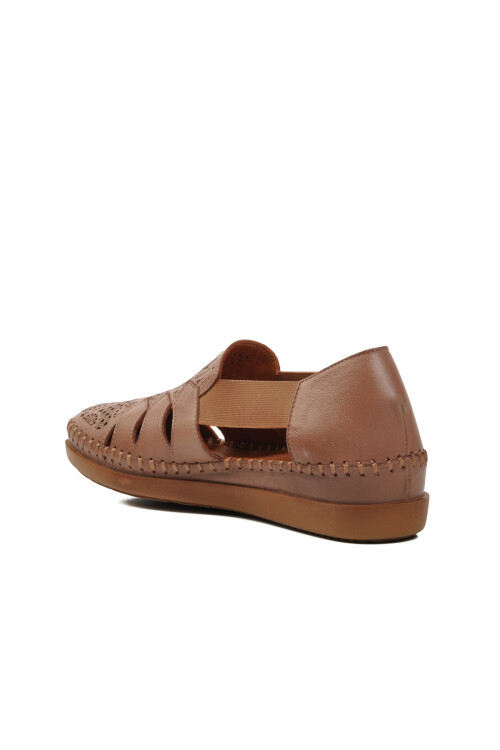 حذاء نسائي كاجوال من جلد المنك 21793514 Z