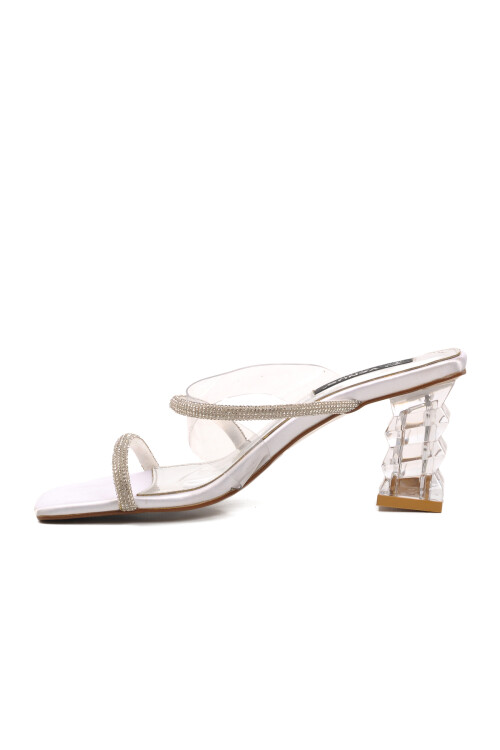 Beyaz  Kadın Topuklu Terlik 22411257 Z