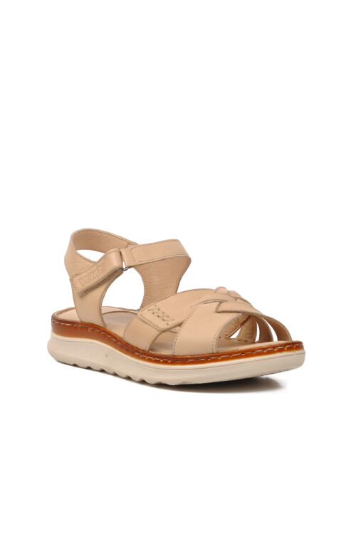 صندل مسطح نسائي من الجلد الطبيعي باللون البيج 22981709 Z