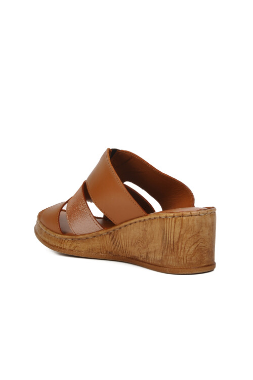 Tan Womens Slippers 465173 Z