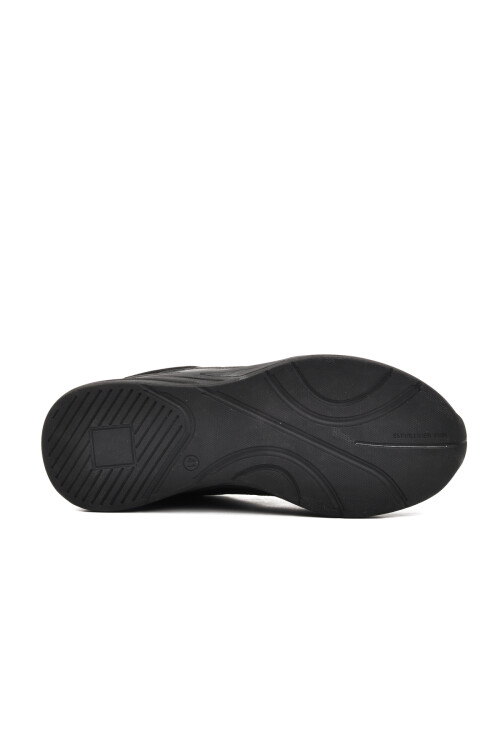 حذاء رياضي رجالي أسود BST-427 M