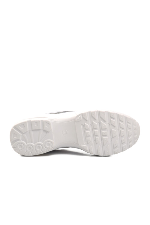 حذاء رياضي نسائي أبيض 121 Z