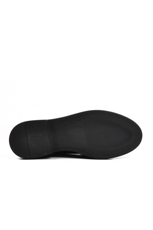 حذاء كاجوال نسائي من الجلد الأسود اللامع 261161 Z