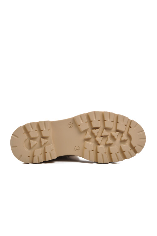 Beige Womens Boots 677008 Z