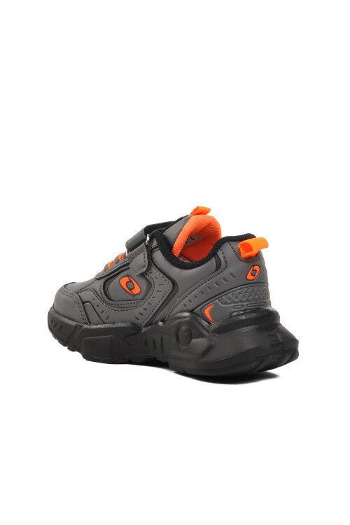 حذاء رياضي للأطفال برتقالي دخاني 720-25 ألف جنيه إسترليني