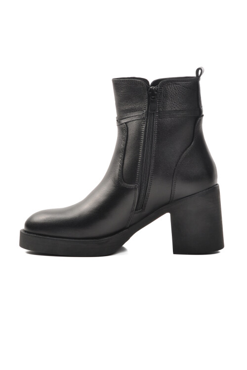 حذاء نسائي تشريحي بكعب عالٍ من الجلد الطبيعي باللون الأسود 9895 Z