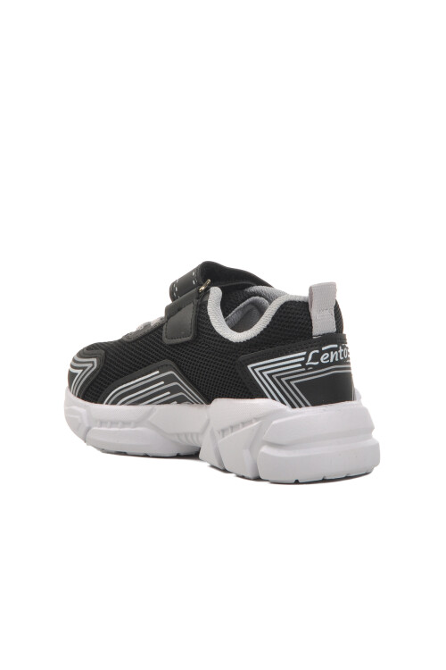 حذاء رياضي للأطفال باللونين الأسود والأبيض A-36 P