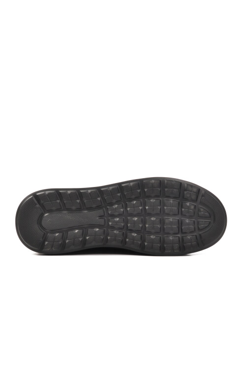 حذاء رجالي كاجوال من الجلد الطبيعي باللون البني 396149 M