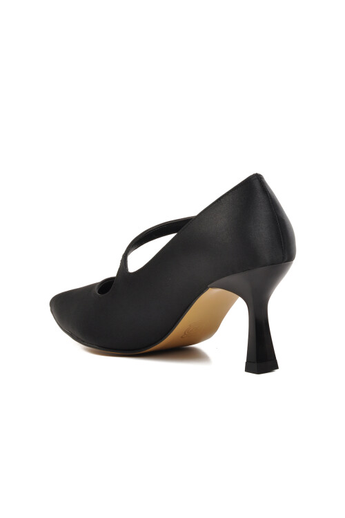 حذاء نسائي بكعب عالٍ من الساتان الأسود 357094 Z