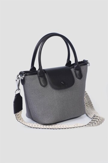 Black Womens Hand and Shoulder Bag IM586
