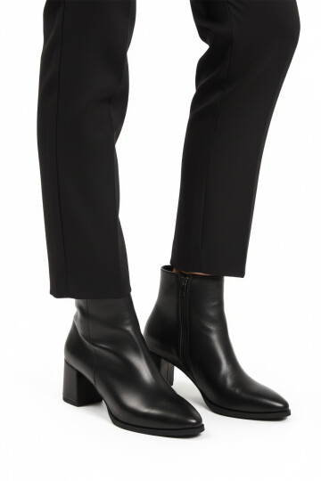 Siyah Cilt Fermuarlı Polarlı Kaymaz Kadın Topuklu Bot 343126 Z