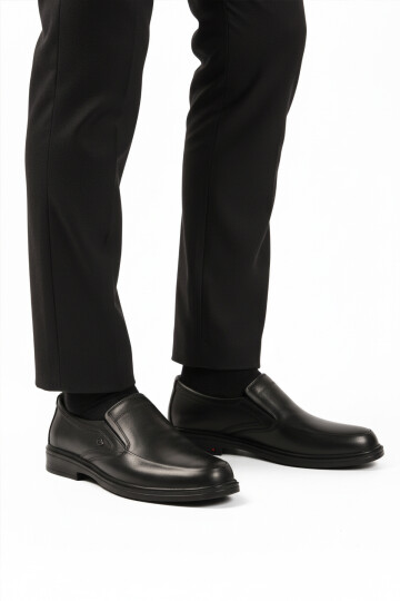 حذاء كاجوال رجالي من الجلد الطبيعي باللون الأسود DSN 2032 M