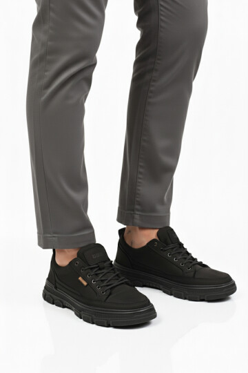 حذاء كاجوال رجالي من الجلد الطبيعي باللون الأسود 260081 M