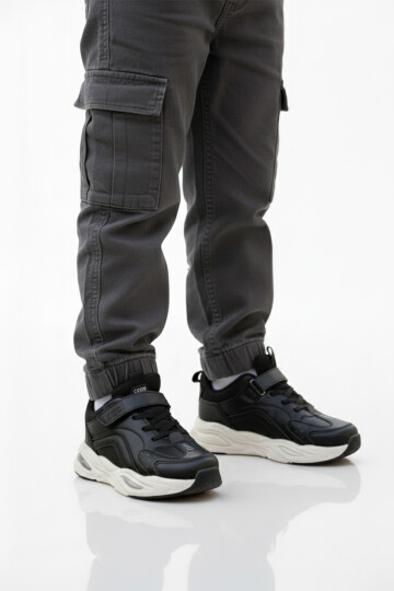 Siyah Beyaz Cırtlı Hafifi Erkek Çocuk Spor Ayakkabı Toti Cilt F