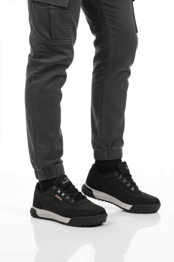 Siyah Beyaz Kaymaz Taban Erkek Outdoor Ayakkabı 05 M