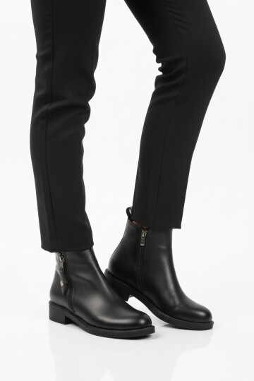 Siyah Cilt Polarlı Kaymaz Taban Kadın Topuklu Bot 224581 Z