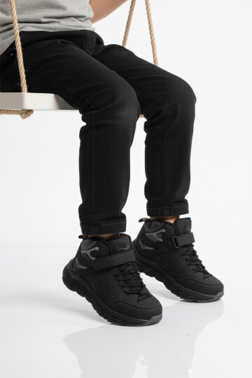 Siyah Cırtlı Kaymaz Taban Erkek Çocuk Bot 1973 F