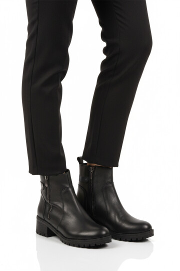 Siyah Hakiki Deri Fermuarlı Polarlı Kadın Topuklu Bot 4663-1 Z