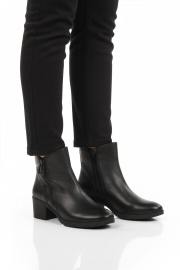 Siyah Hakiki Deri Fermuarlı Polarlı Kadın Topuklu Bot 92163-1 Z