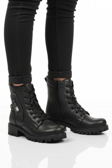 Siyah İçi Polarlı Kaymaz Taban Fermuarlı Kadın Bot 24024 Z